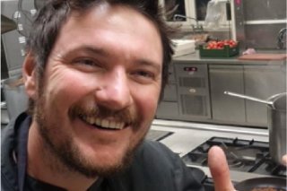 Le mercredi 5 février 2025, aux alentours de 21 heures 30, Thomas R., âgé de 31 ans, a quitté le bar Cheers à Haute-Nendaz en compagnie d'amis. Malgré d’importantes recherches, Thomas R. reste introuvable.